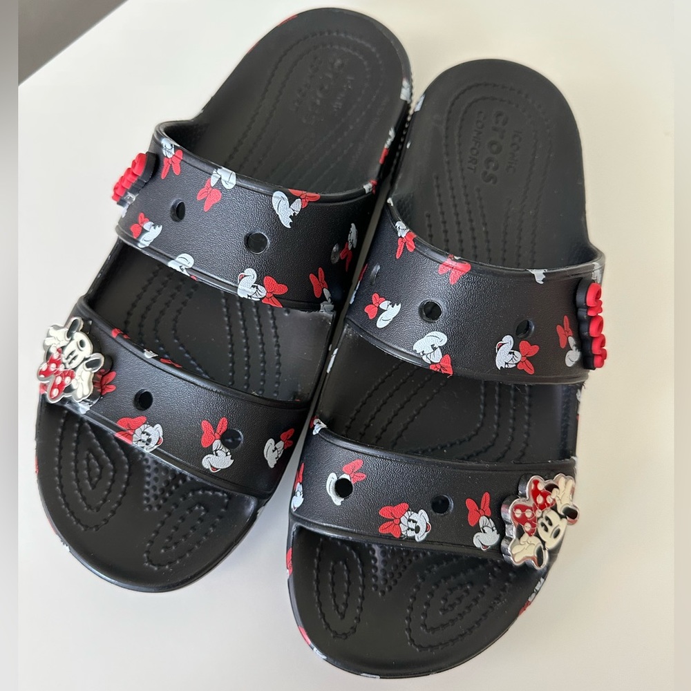EUC Minnie Mouse Crocs Sandal Size w9 m7